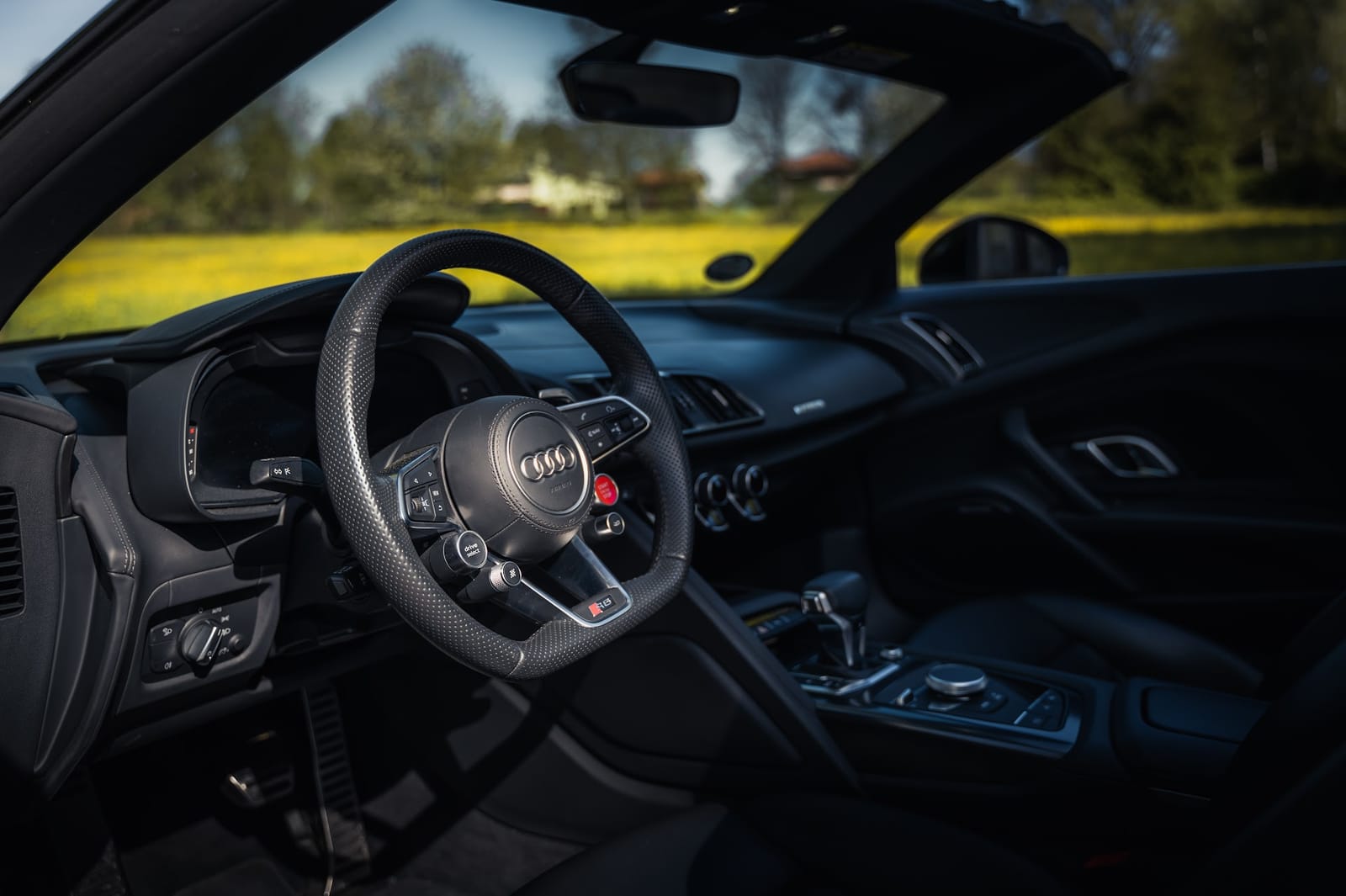 Noleggio Audi R8 Spyder a Milano — vista 1 di 1