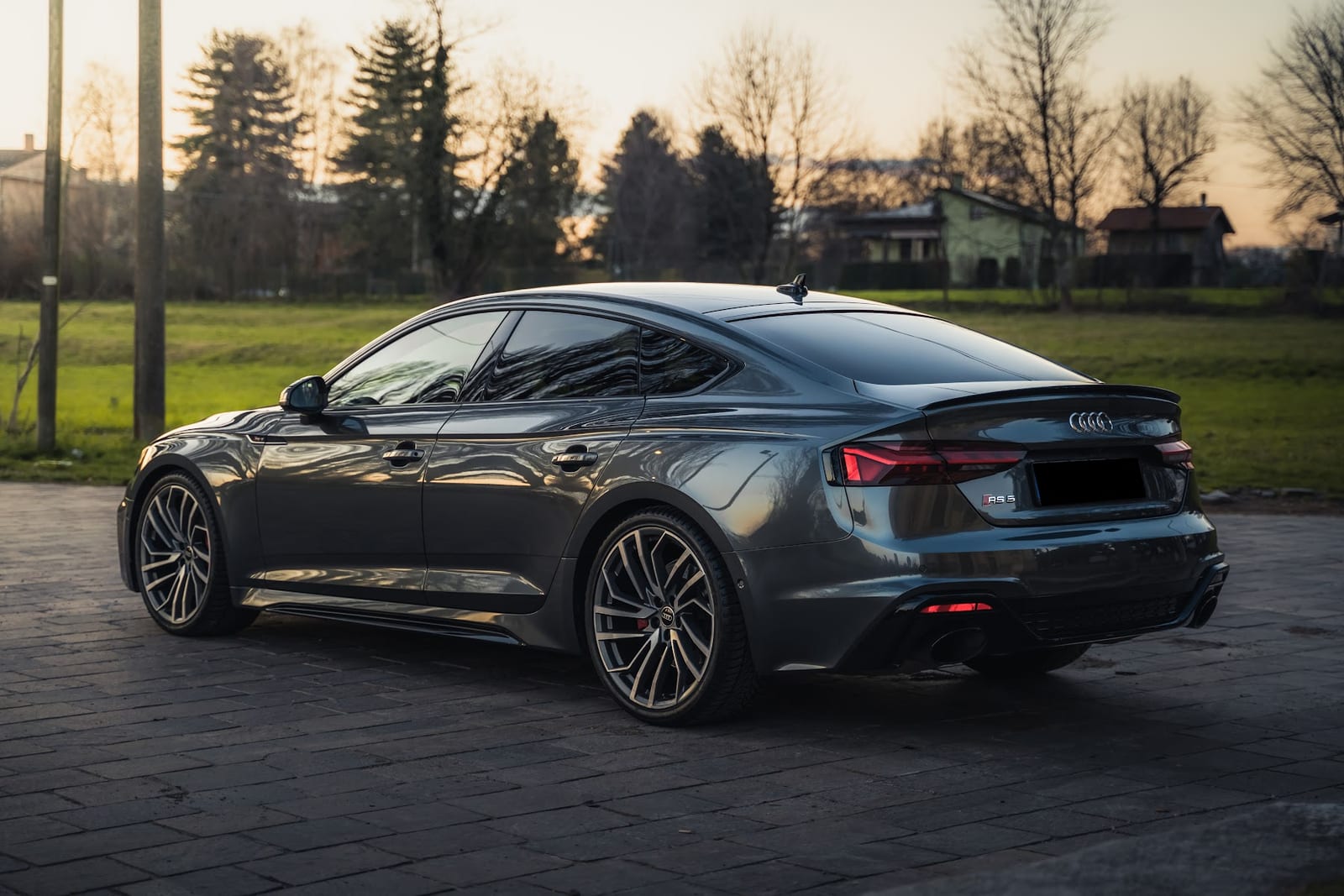 Noleggio Audi RS5 Sportback a Milano — vista 2 di 3