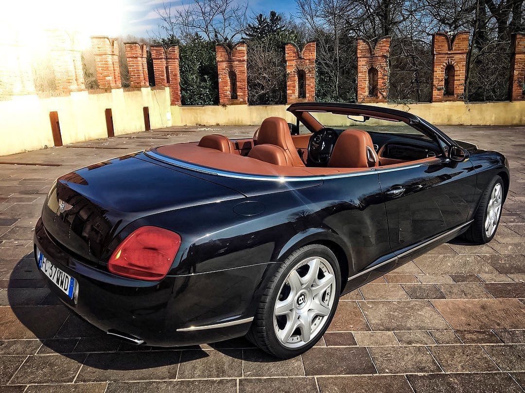Noleggio Bentley Continental GTC a Milano — BLN Luxury Rent
