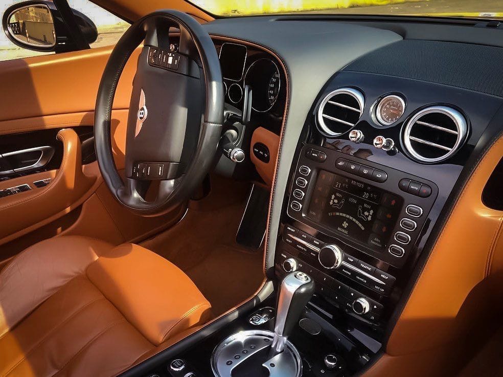 Noleggio Bentley Continental GTC a Milano — vista 1 di 1