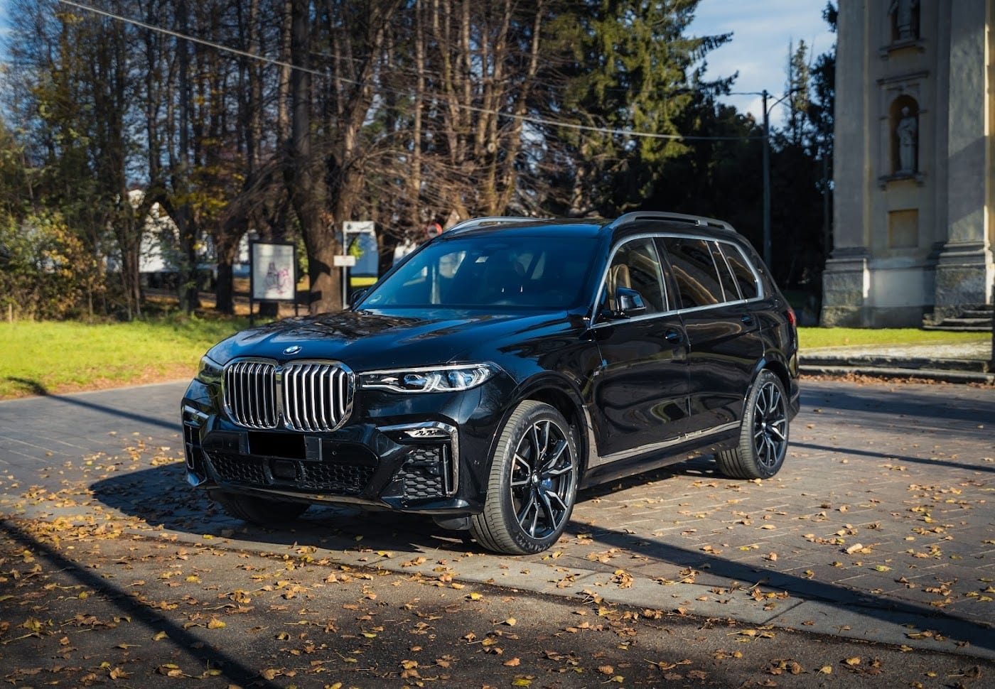 Noleggio BMW X7 M40d a Milano — BLN Luxury Rent