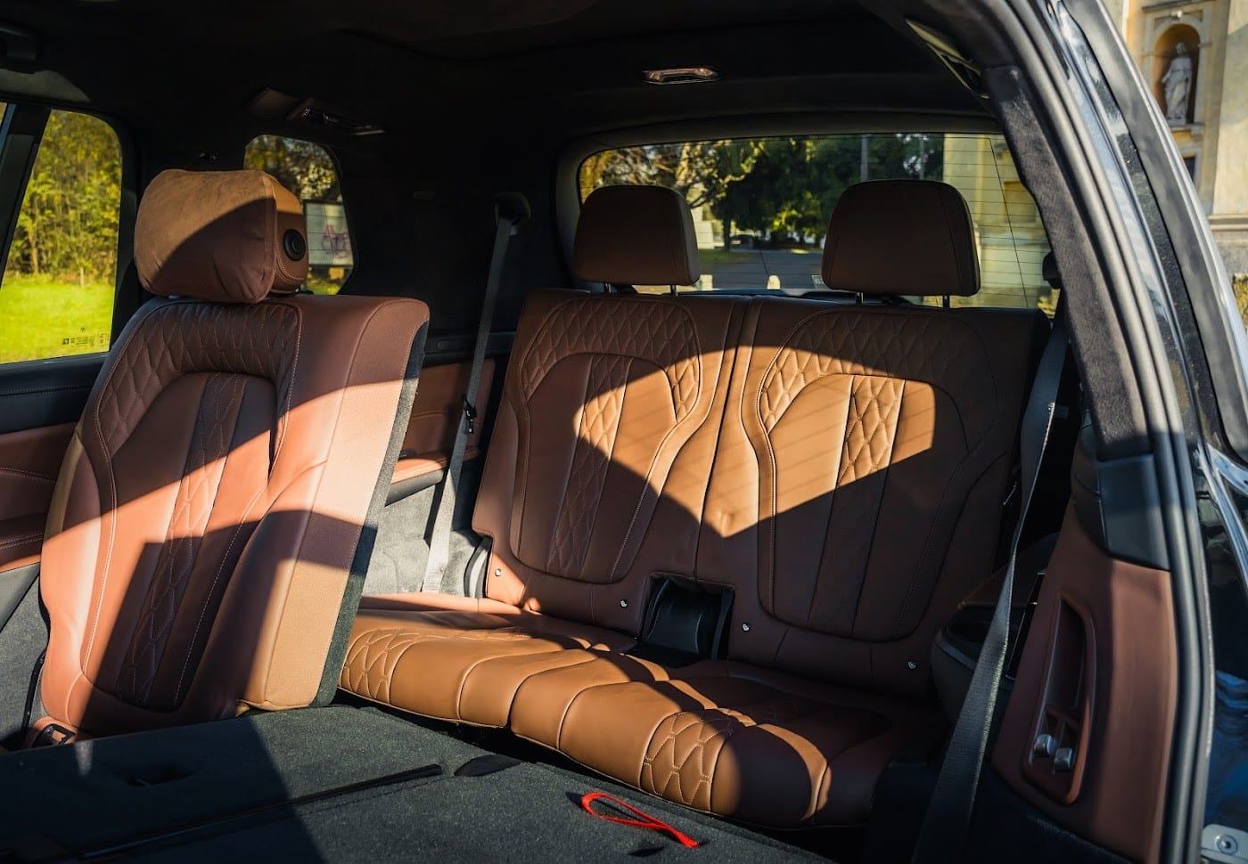 Noleggio BMW X7 M40d a Milano — vista 2 di 3