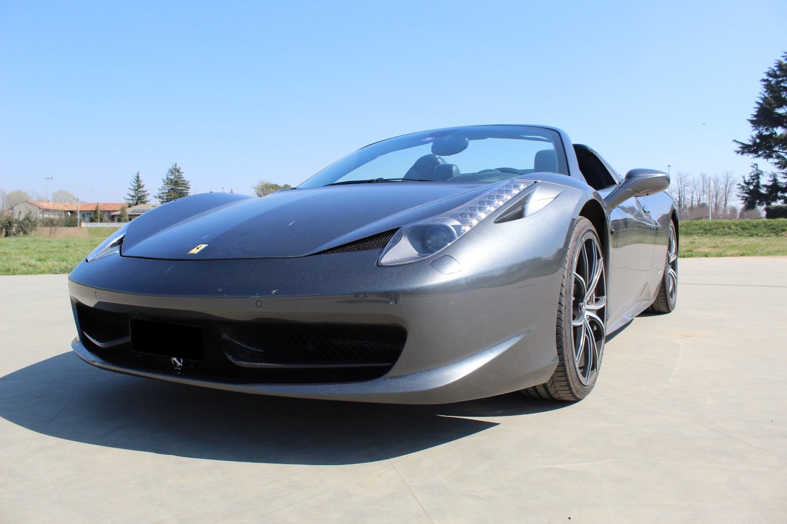 Noleggio Ferrari 458 Spider a Milano — vista 3 di 3