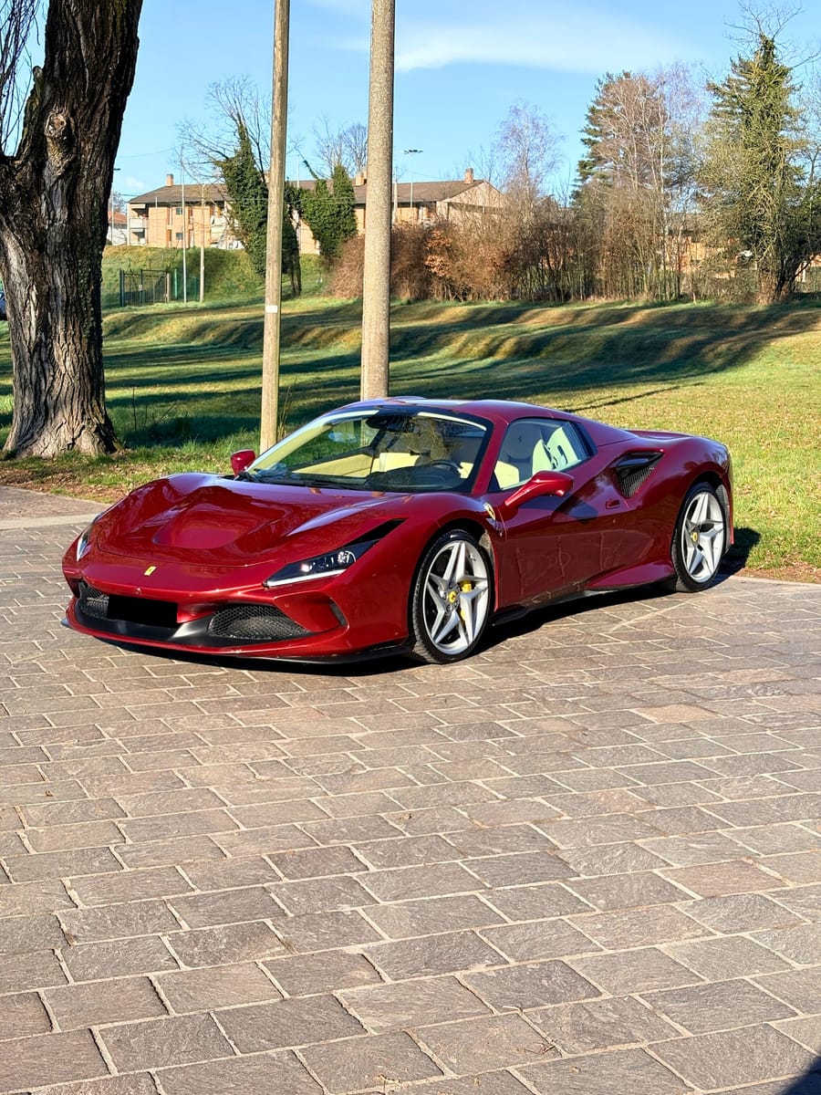 Noleggio Ferrari F8 Spider a Milano — BLN Luxury Rent