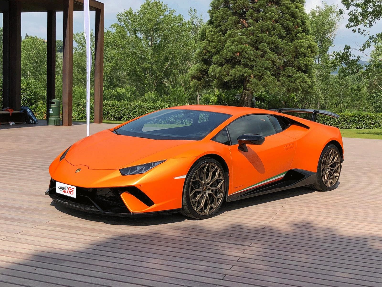 Noleggio Lamborghini Huracán Performante a Milano — BLN Luxury Rent