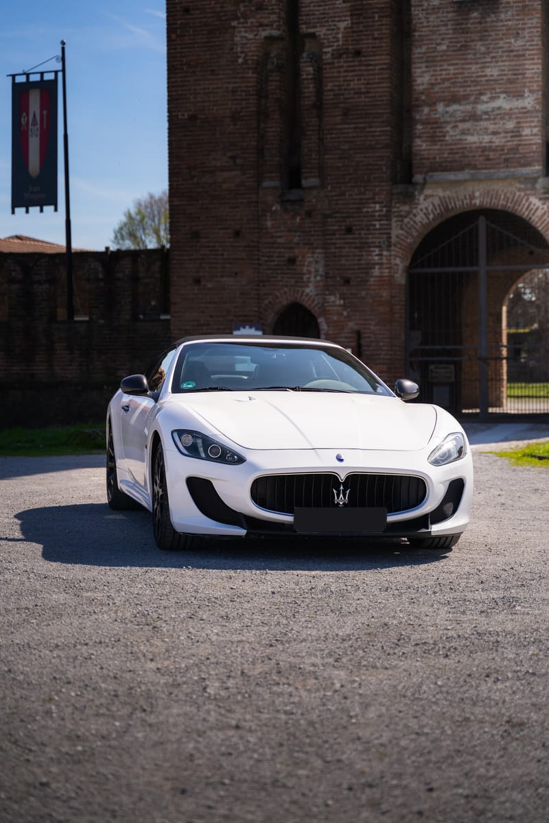 Noleggio Maserati GranCabrio a Milano — vista 2 di 2