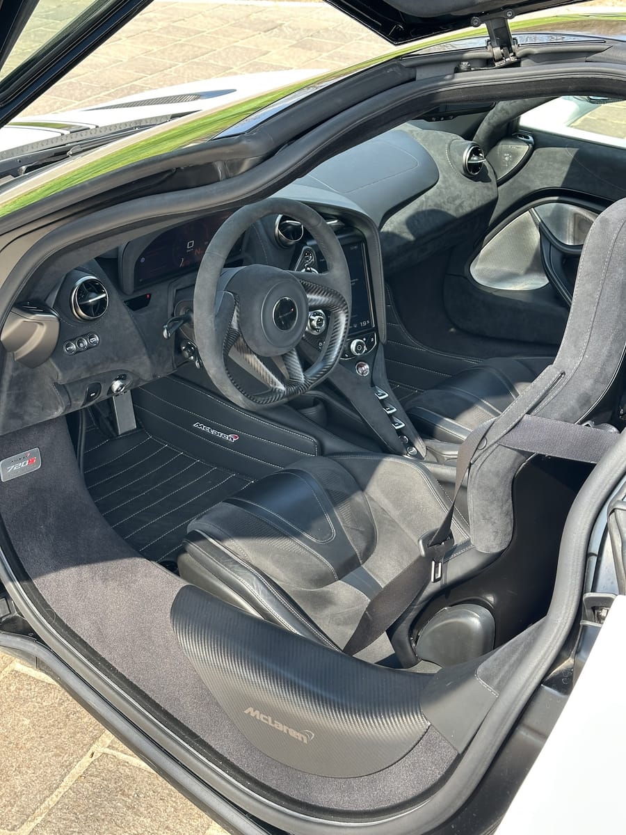 Noleggio McLaren 720S a Milano — vista 1 di 1