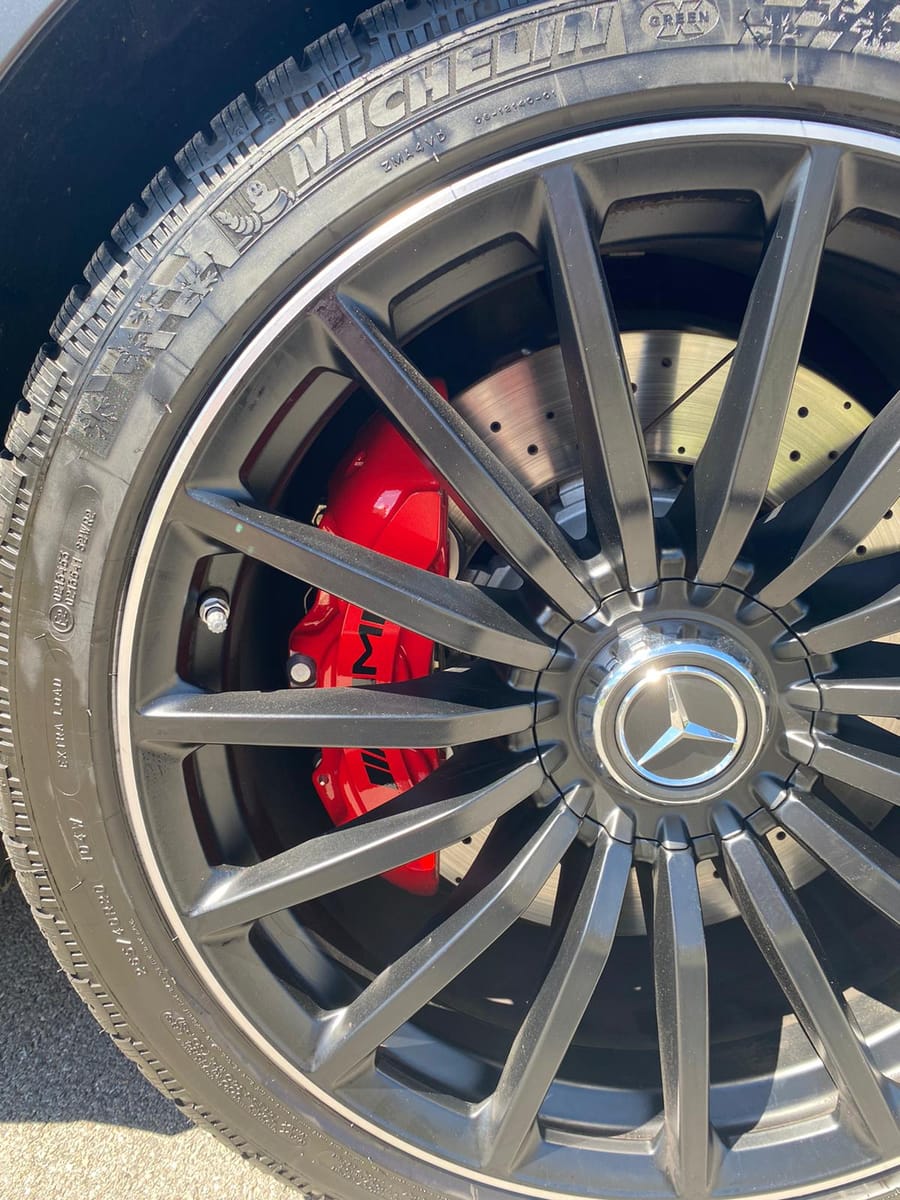 Noleggio Mercedes-AMG GT Coupé a Milano — vista 2 di 2