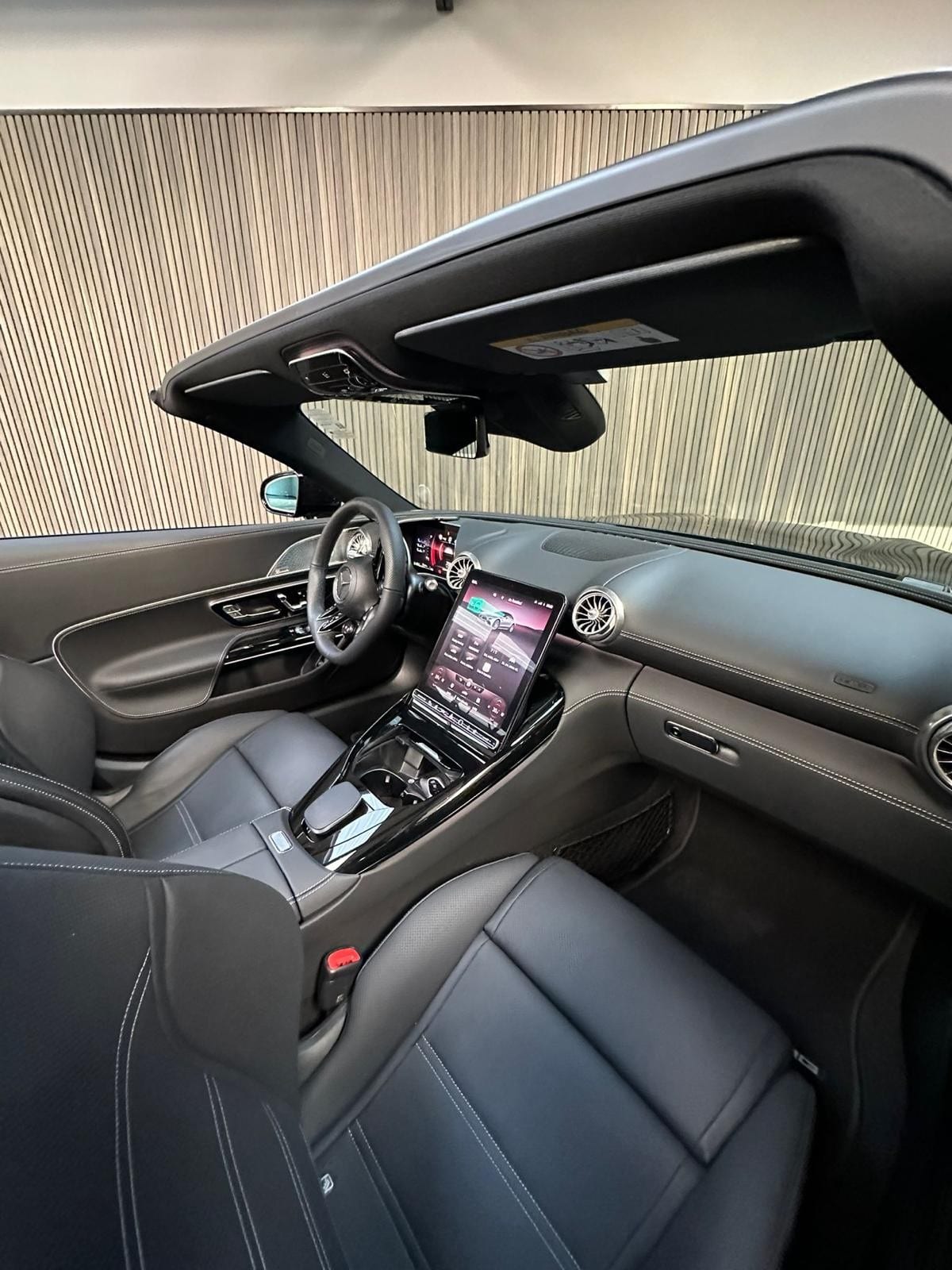 Noleggio Mercedes-AMG SL 63 a Milano — vista 3 di 3