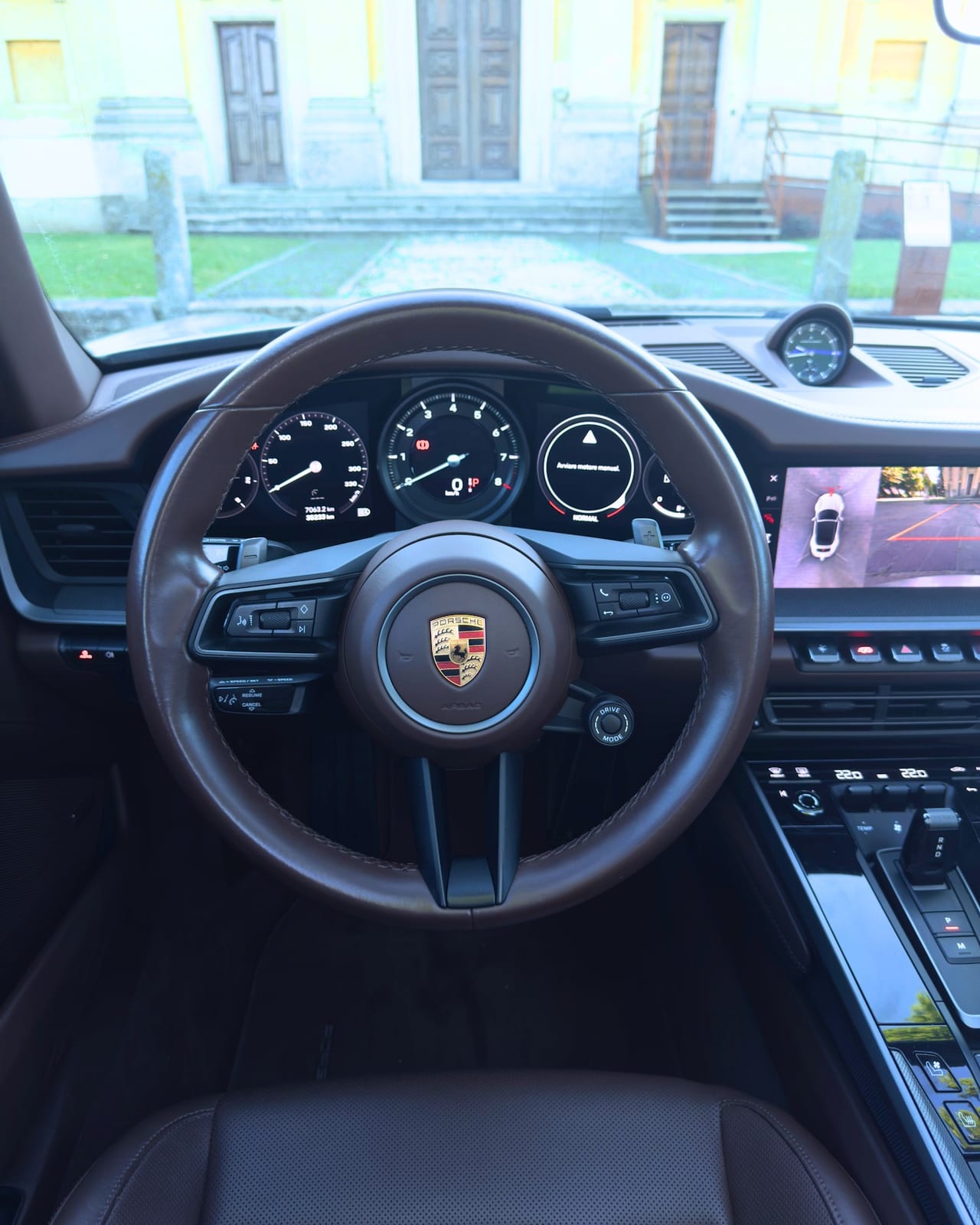 Noleggio Porsche 911 Carrera 4S Cabriolet a Milano — vista 3 di 3